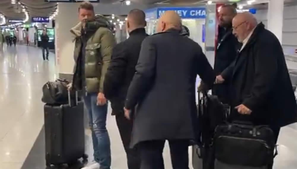 Jonas Omlin zum Medizincheck in Gladbach eingetroffen