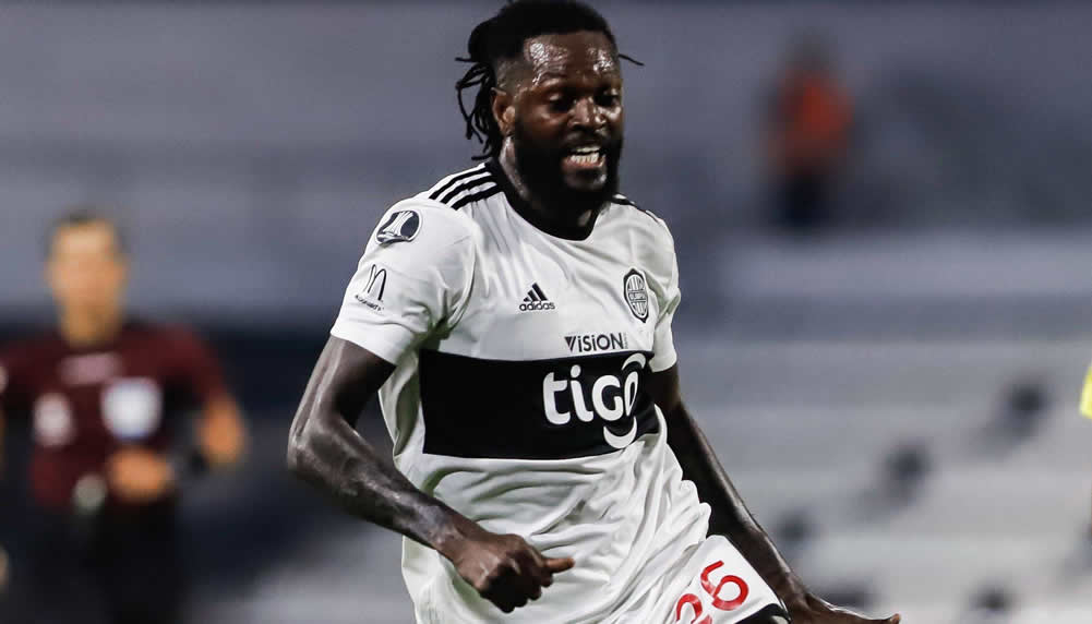 Altmeister Emmanuel Adebayor verkündet sein Karriereende