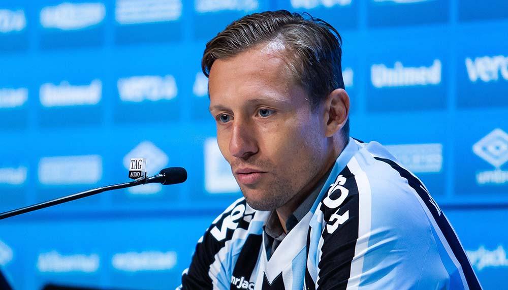 Lucas Leiva muss seine Karriere unter Tränen beenden