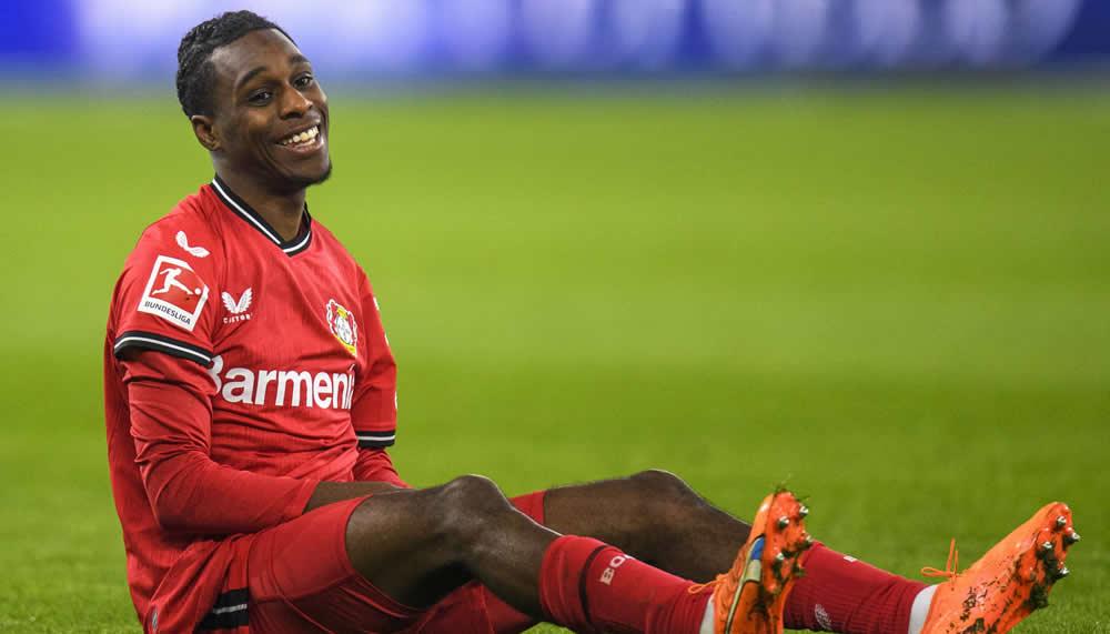 FC Bayern im Austausch mit Jeremie Frimpong? Das steckt dahinter