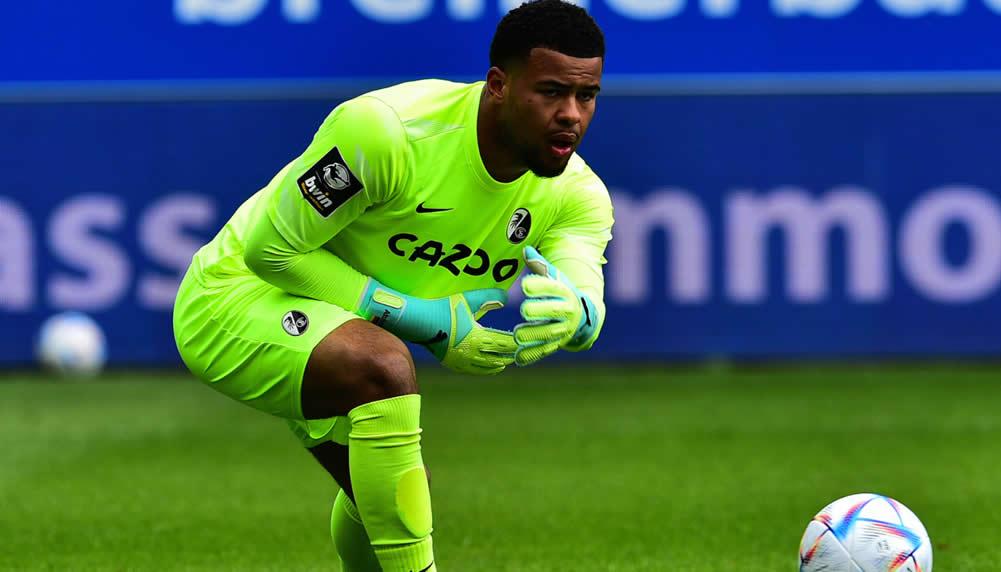 Der SC Freiburg steht vor Verlängerung mit neuem Stammgoalie