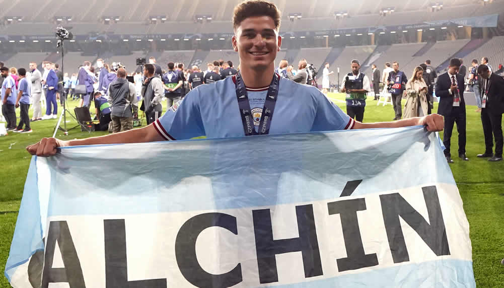 Kane-Alternative: Die Bayern befassen sich auch mit Julian Alvarez