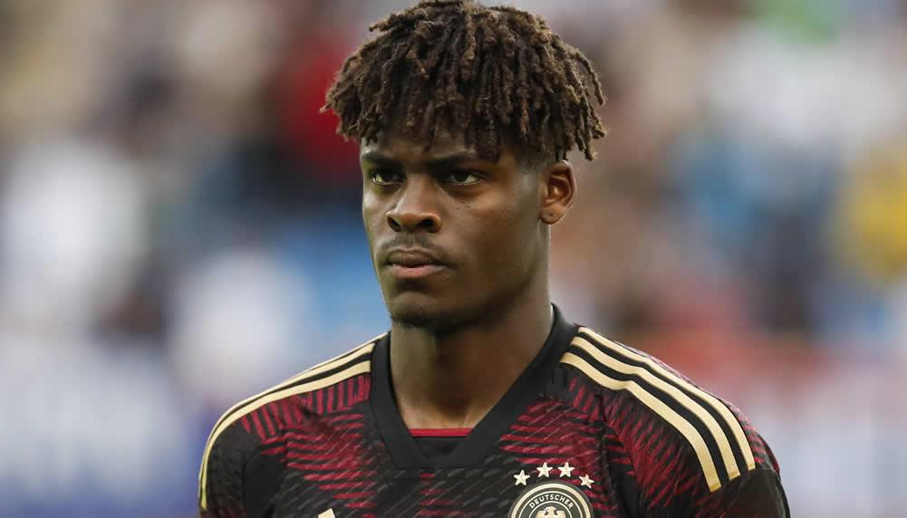 Verteidiger Yann Aurel Bisseck in Bälde beim Medizintest bei Inter