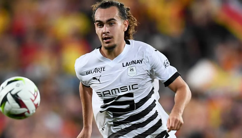 RB Leipzig gibt Angebot für belgischen Youngster Arthur Theate ab