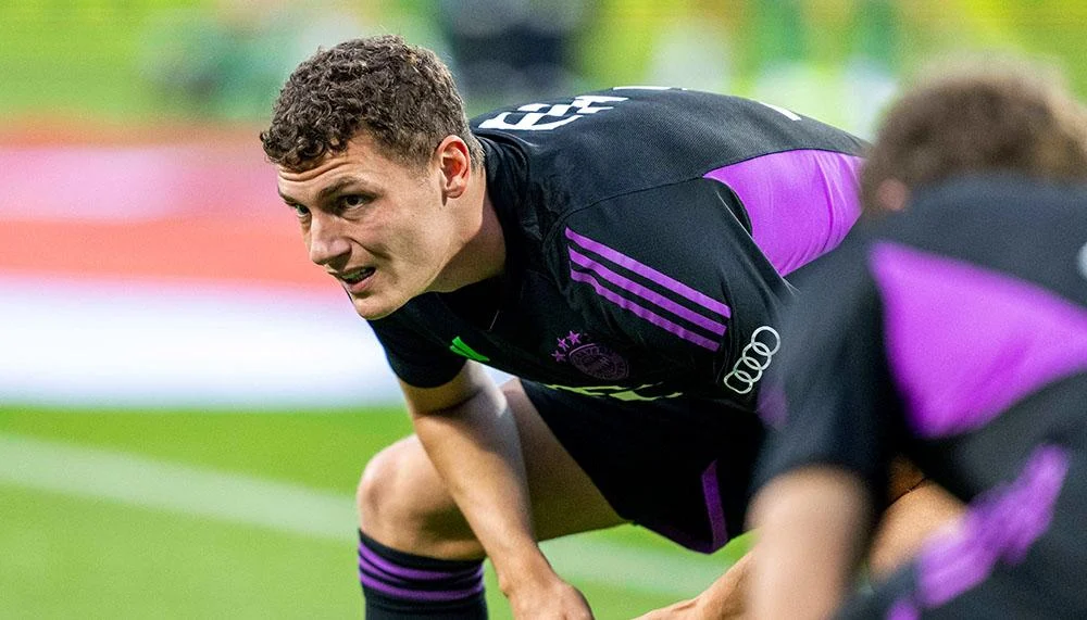 Wechselwilliger Pavard steht nicht im Kader des FC Bayern