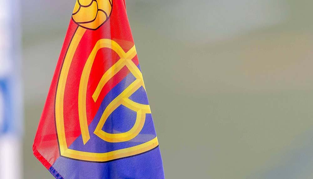 Der FC Basel hebt mit 30 Stunden Verspätung ab