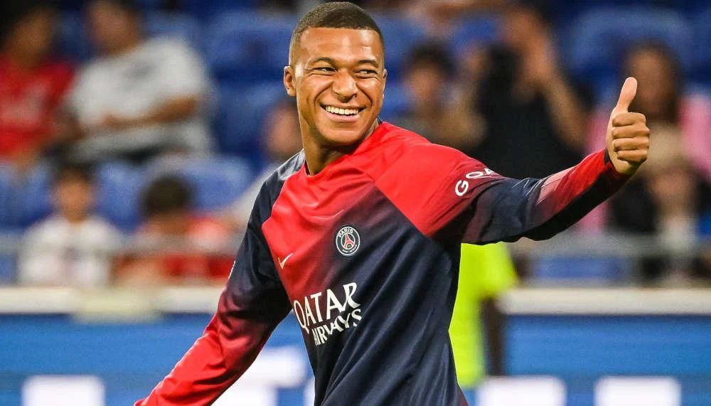 Kylian Mbappé denkt nun doch über Verlängerung bei PSG nach