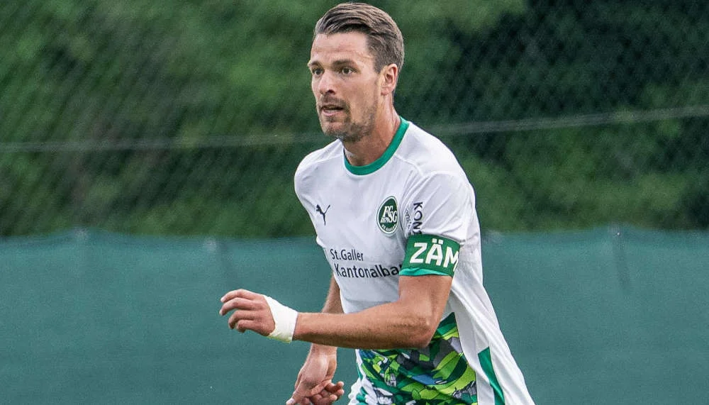 FCSG-Kapitän Lukas Görtler ging bis Donnerstag an Krücken