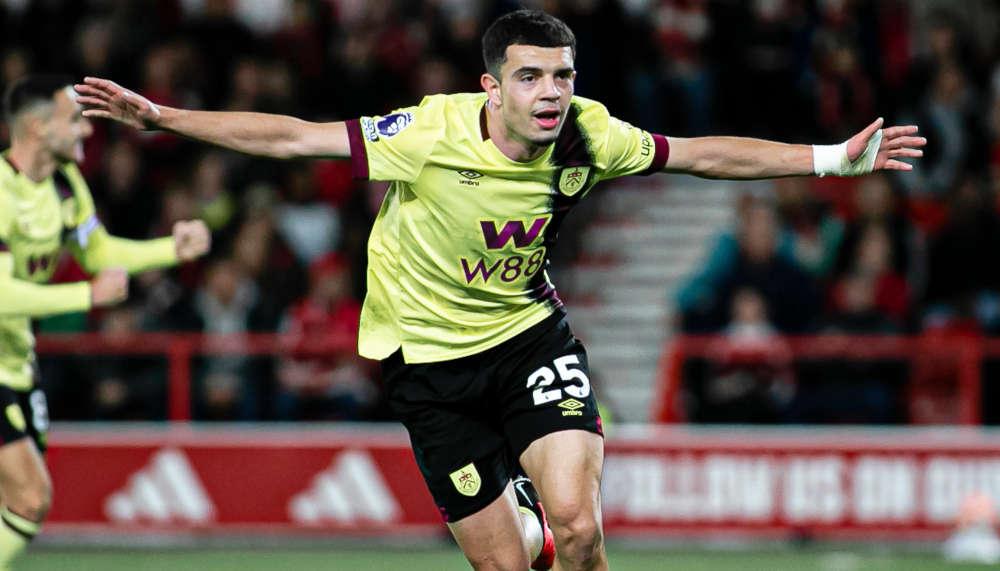 Ex-FCB-Stürmer Zeki Amdouni trifft erstmals für Burnley – und wie