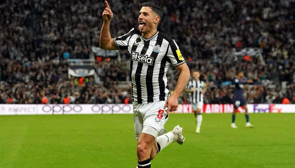 Fabian Schär schiesst gegen PSG ein Traumtor