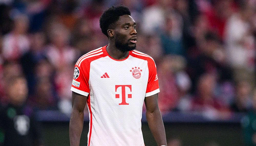 Für Bayern-Profi Alphonso Davies gibt es bereits 3 Interessenten