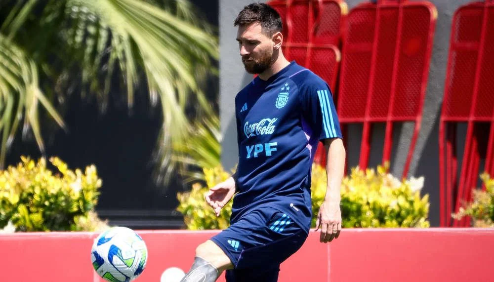 Ronaldo und Messi treffen im Februar erneut aufeinander