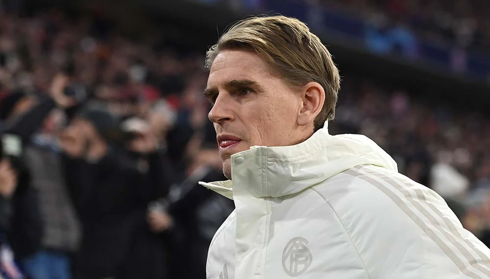 Bayern-Sportdirektor Freund kündigt Transfers an