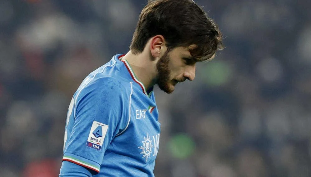 Napoli hat Probleme wegen Vertragsgesprächen mit Khvicha Kvaratskhelia