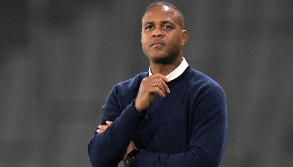 Balotelli-Klub feuert Trainer Patrick Kluivert