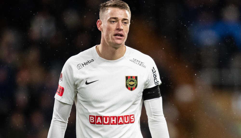 Schwedischer Verteidiger Jesper Löfgren vor Unterschrift in Luzern
