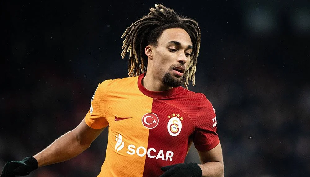 Mukiele-Alternative: FC Bayern fasst Sacha Boey ins Visier