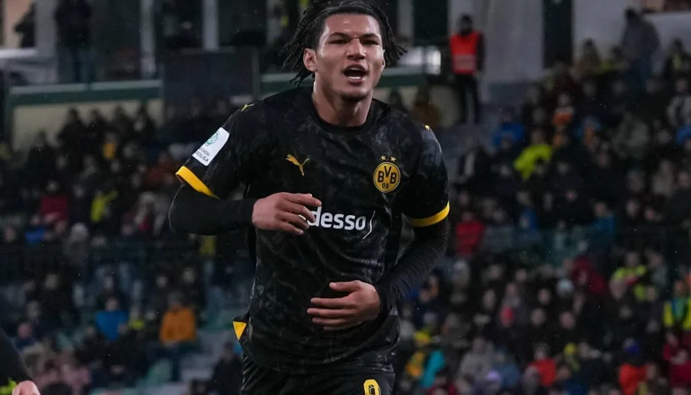 Berater von BVB-Juwel Paris Brunner spricht Klartext