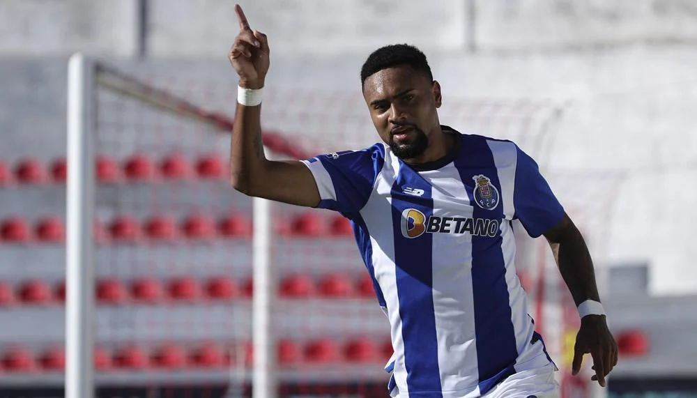 Exklusiv: FC Basel blitzte mit Millionen-Angebot für Stürmer ab