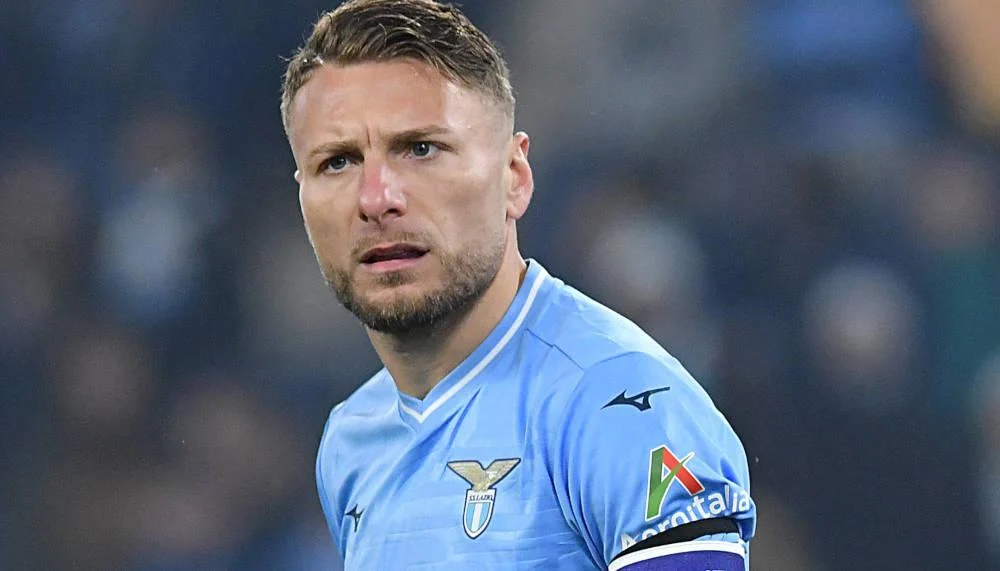 Lazio-Kapitän Ciro Immobile wird in aller Öffentlichkeit attackiert