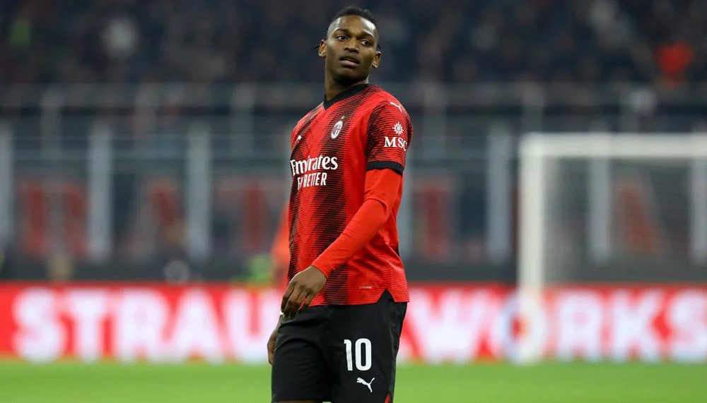Milan bestätigt monströse Klausel von Rafael Leão
