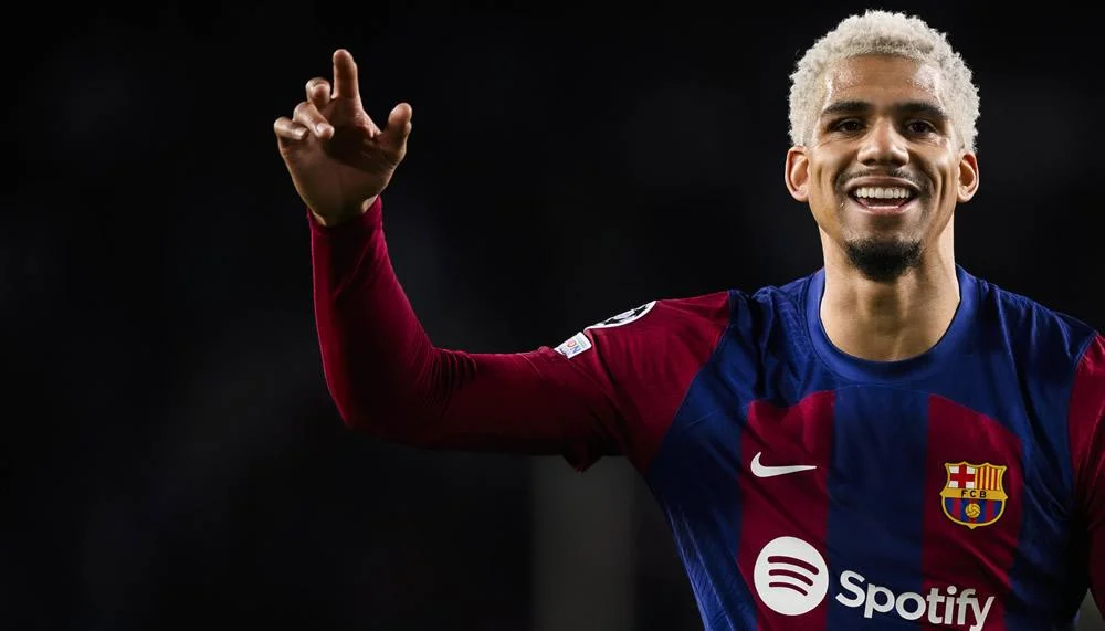 Ronald Araujo: «Ich werde immer nach dem FC Bayern gefragt…»