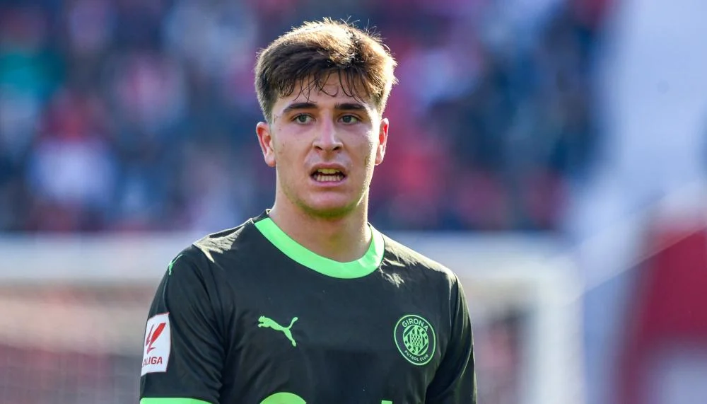 Barça strebt Verkauf von Mittelfeld-Talent Pablo Torre an