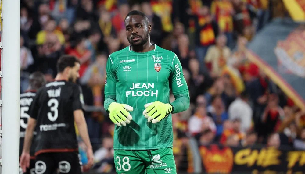 Wechselt Nati-Goalie Yvon Mvogo innerhalb der Ligue 1?