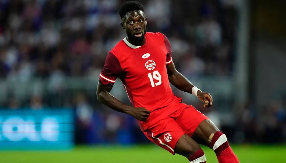 Der FC Bayern verbessert das Angebot für Alphonso Davies