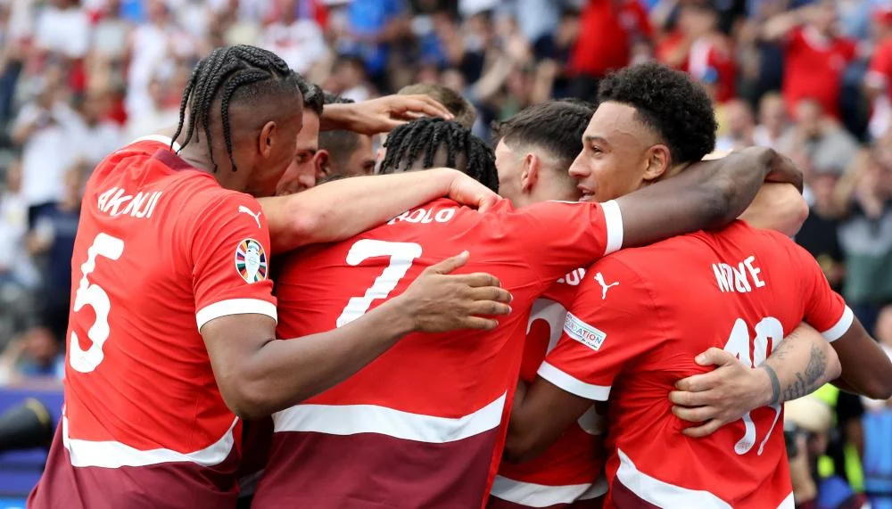 Freuler und Vargas schiessen die Schweiz ins Viertelfinale