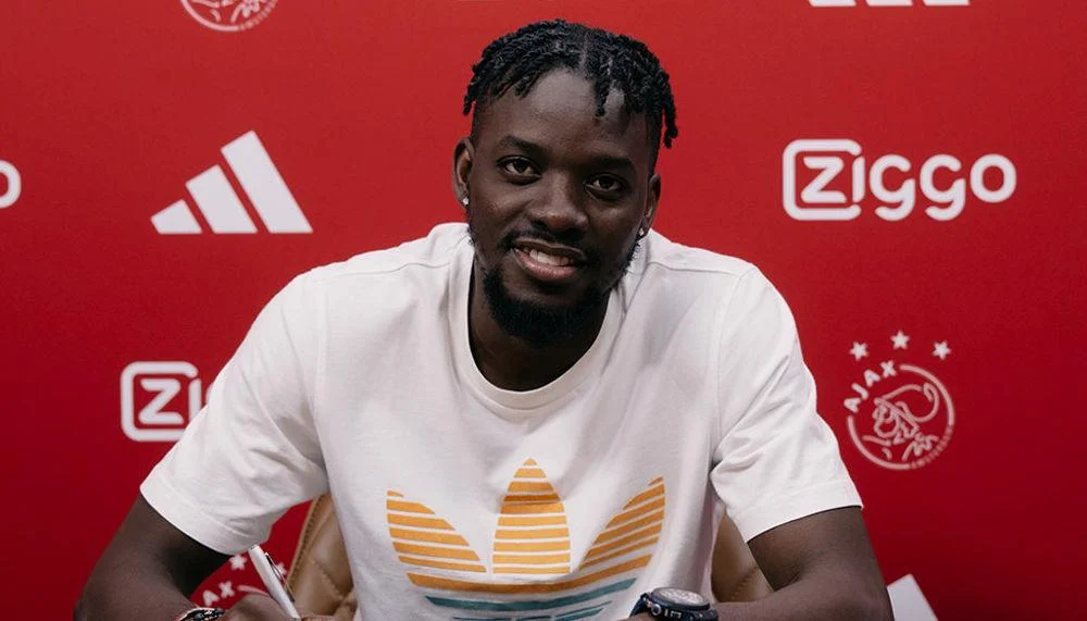 Ajax holt einen alten Bekannten zurück