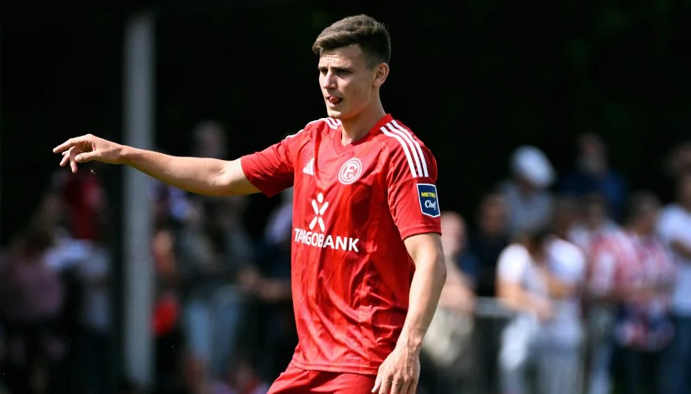 Como verpflichtet Düsseldorf-Profi für Millionensumme