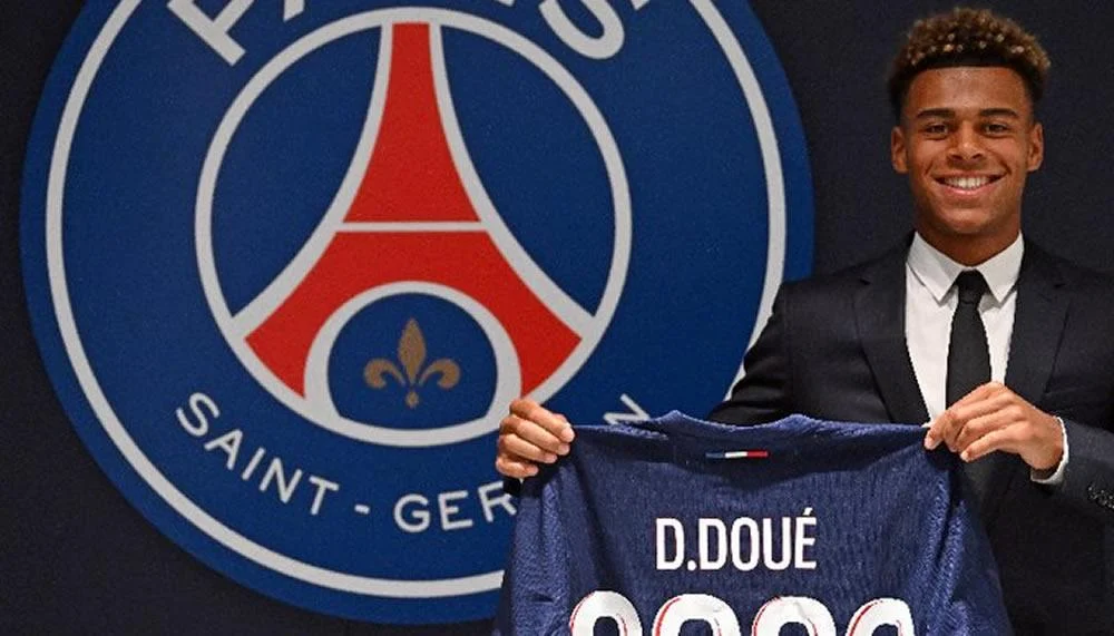 «Traum geht in Erfüllung»: PSG stellt Desire Doue vor