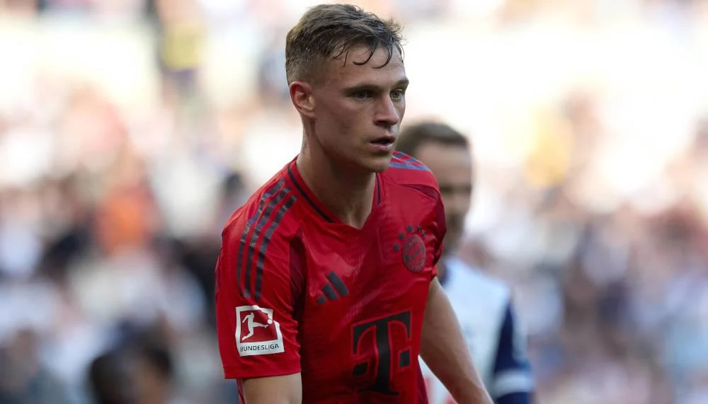 Die Bayern planen Kimmich wieder im Mittelfeld ein