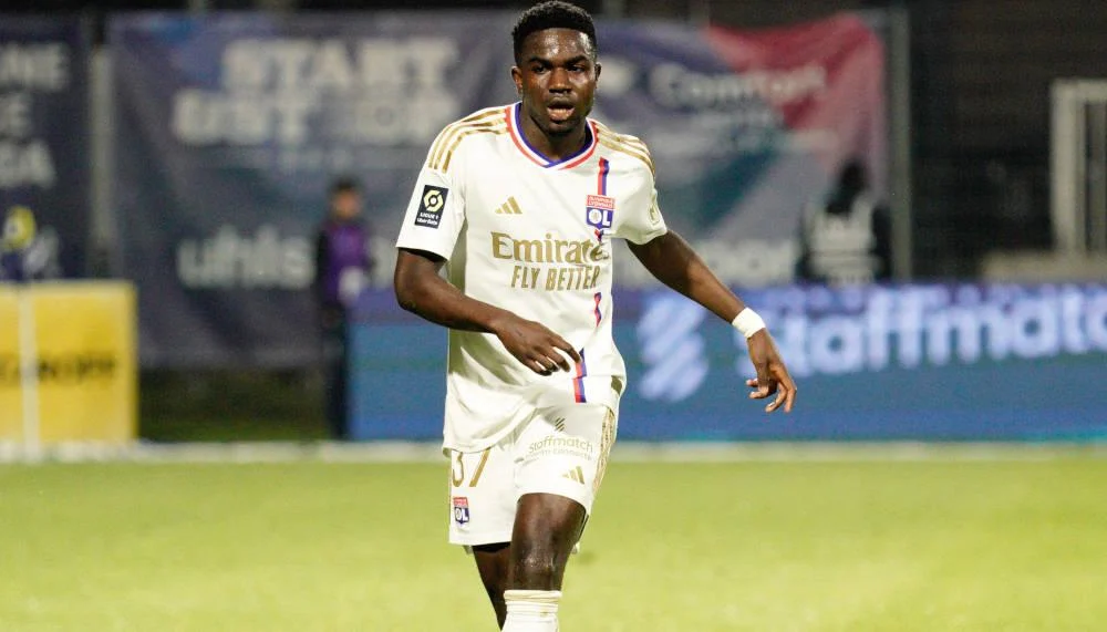 Irre Story: Ernest Nuamah ergriff bei Fulham-Medizintest die Flucht