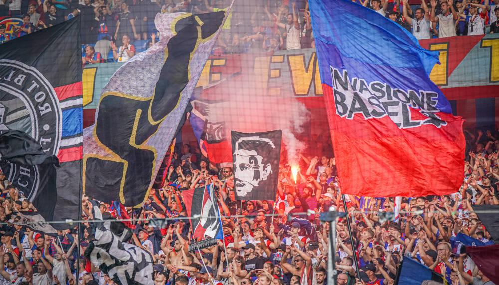FCB heizt Klassiker gegen FCZ mit Stinkefinger-Geste an