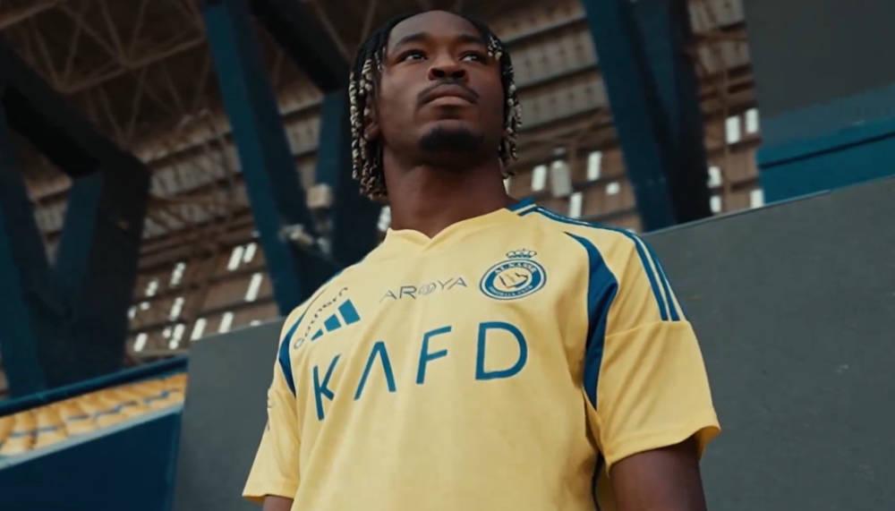 Mohamed Simakan ist ein Spieler von Al-Nassr
