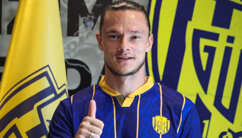 Ex-Dortmund-Profi Nico Schulz hat in der Türkei unterschrieben