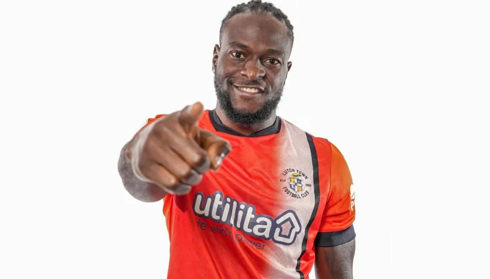Victor Moses kehrt auf die Insel zurück