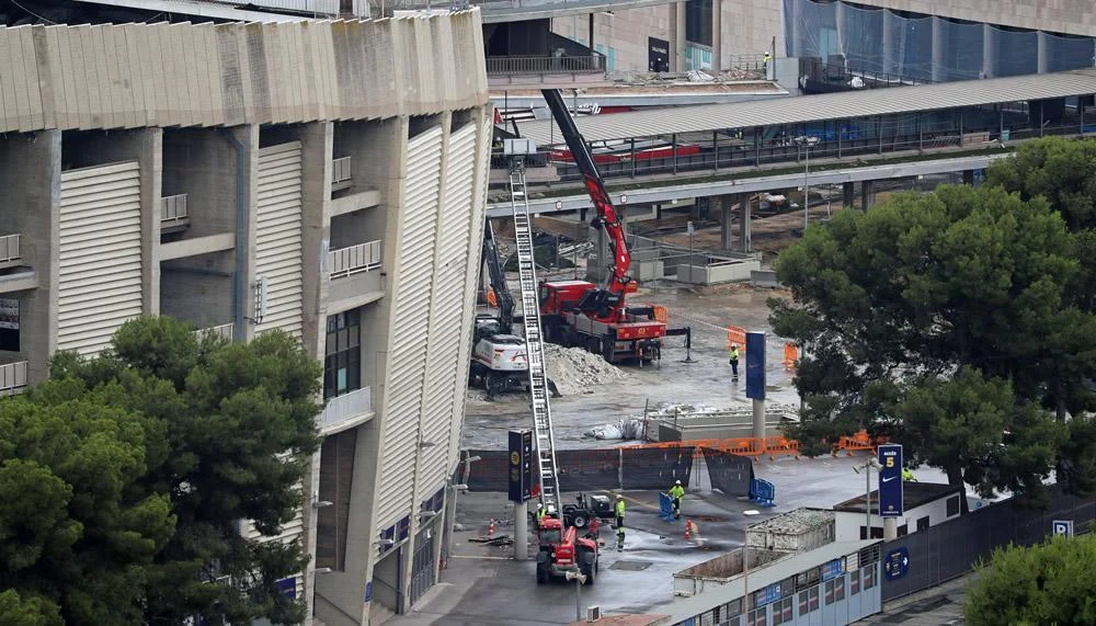 Massenschlägerei auf der Camp-Nou-Baustelle