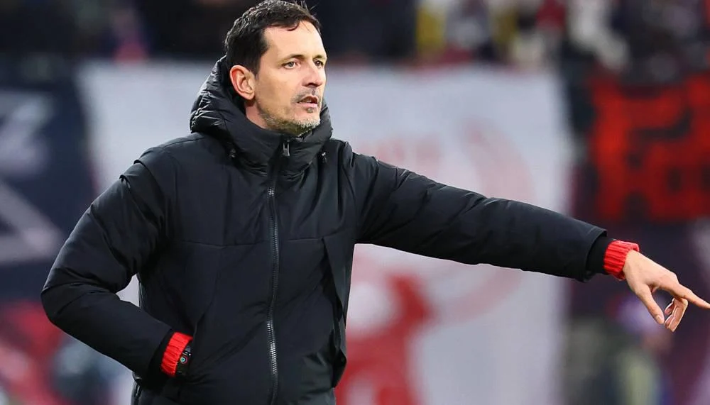 Eintracht-Coach Dino Toppmöller will weder Zu- noch Abgänge
