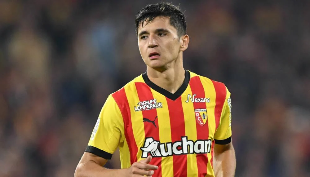 Akanji kriegt usbekischen Verteidiger-Kollegen bei ManCity