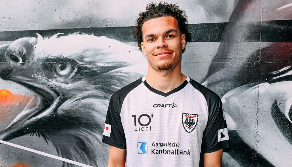 FC Aarau verpflichtet französischen Stürmer