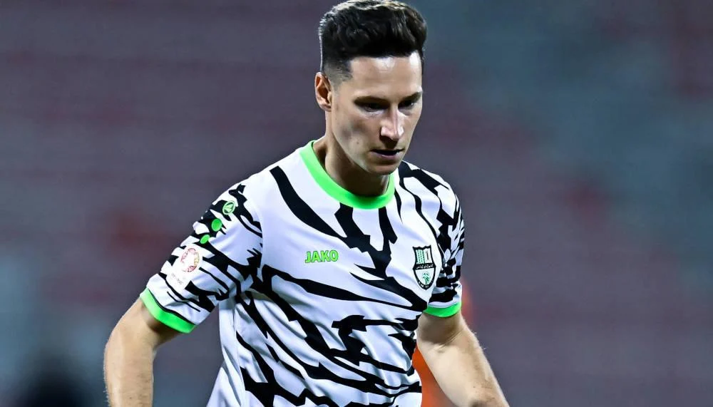 Julian Draxler spielt drei weitere Jahre in der Wüste