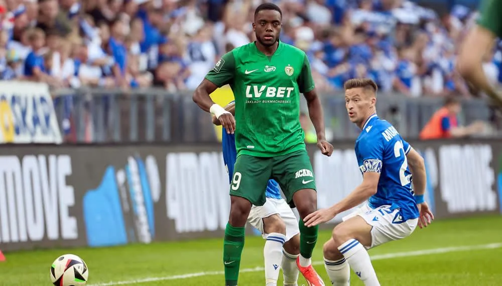 Exklusiv: Aarau-Testspieler Junior Eyamba liegt Angebot aus Österreich vor