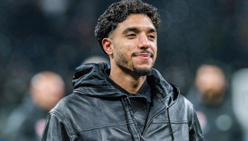 Omar Marmoush erscheint zum Medizintest bei ManCity