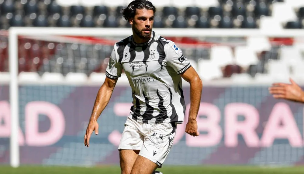 Die improvisierte Innenverteidigung beim FC Basel bewährt sich