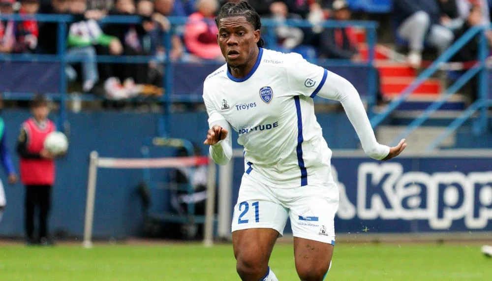 Freiburg hat den Ritsu Doan-Ersatz verpflichtet