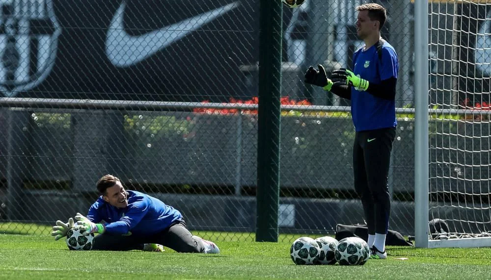 Ter Stegen oder Szczęsny? Hansi Flick legt sich für Champions League fest