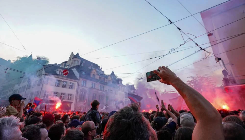 Der FC Basel feiert den Meistertitel auf dem Barfi